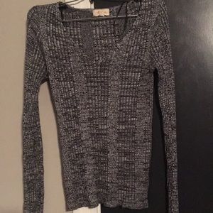 Fitted, ribbed long sleeve shirt